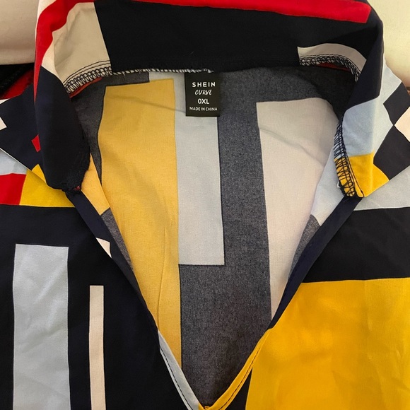 Geo Print: Block Dolman Sleeve Belted Dress - Picture 4 of 5